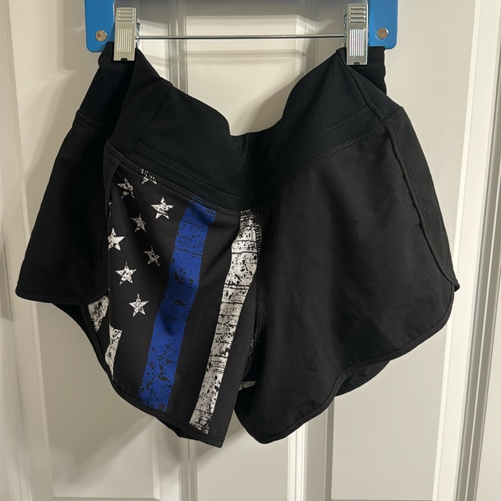 Born primitive small lined shorts